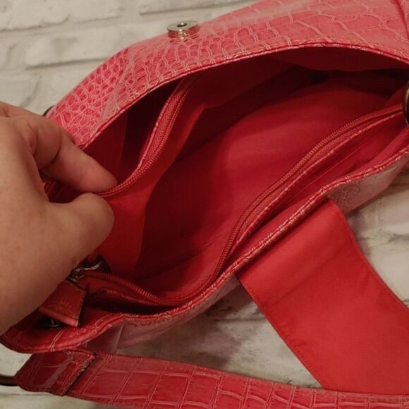 Pink Snake skin pattern purse - Picture 4 of 7